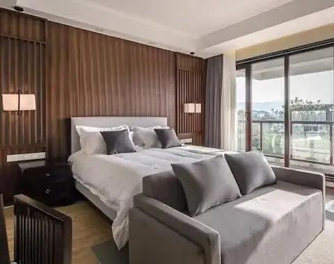 3 BHK in Juhu